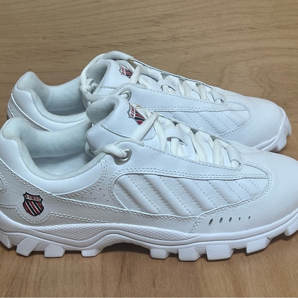 Women’s Size-7 K-SWISS ST429 Sneakers - Picture 3 of 4